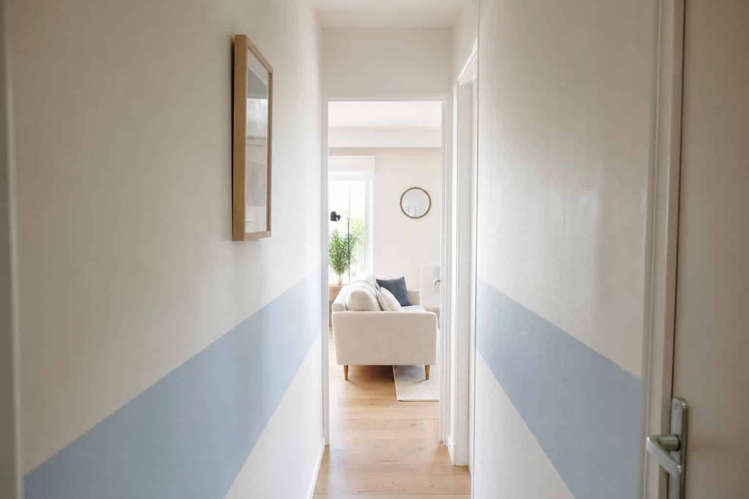 découvrez des astuces pratiques pour peindre un couloir étroit et créer une illusion d’espace plus large grâce à des choix de couleurs et techniques adaptés.